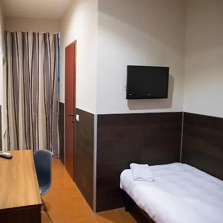 Bastimento מלון 3*