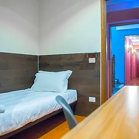 Bastimento Ξενοδοχείο 3*